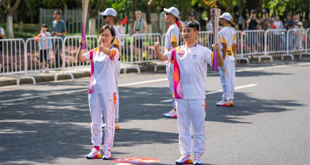 杭州亚运会｜杭州亚运会火炬在湖州传递