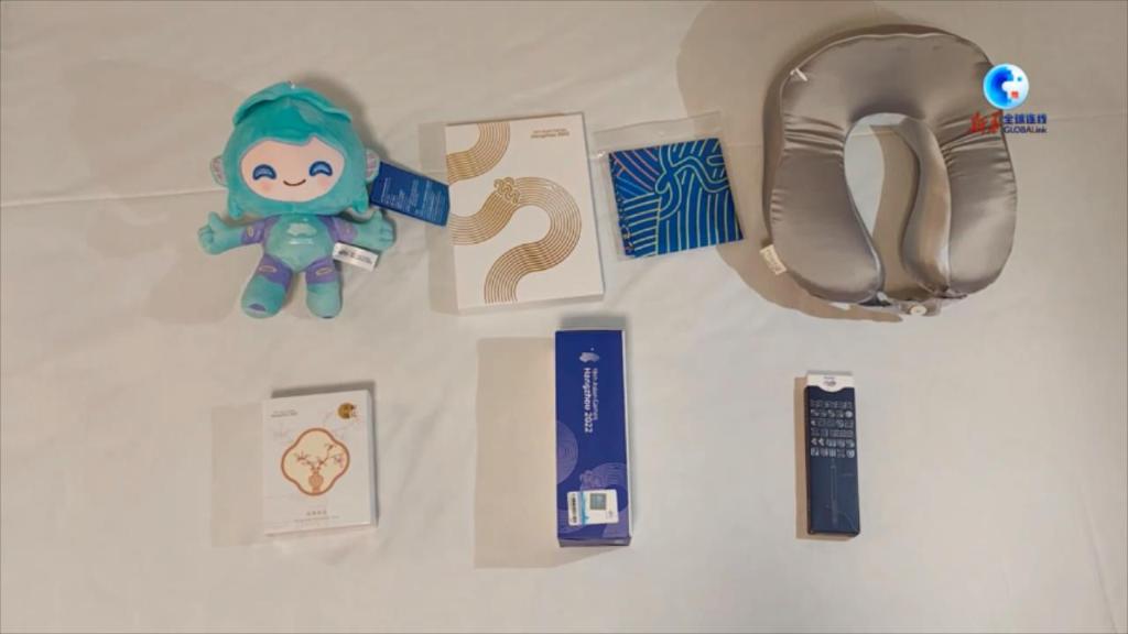 全球连线｜开箱！杭州亚运会媒体包里都有啥？