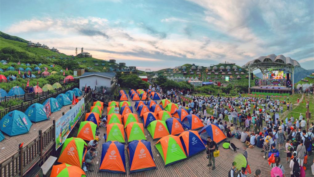 追光丨电竞、骑行、潮玩&mdash;&mdash;体育消费引领&ldquo;多巴胺经济&rdquo;新趋势