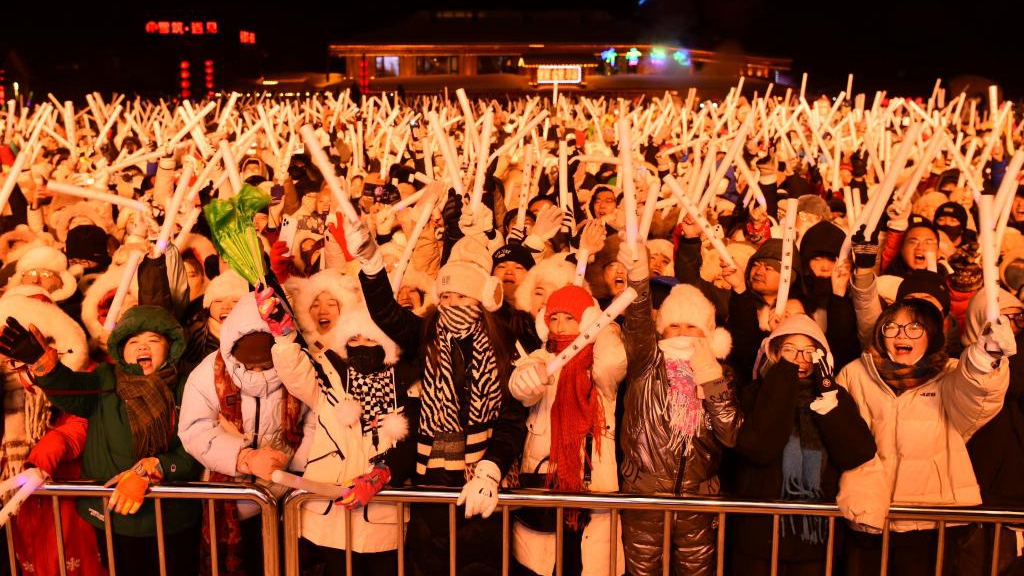 追光 | 这个元旦 南方&ldquo;小土豆&rdquo;遇上东北&ldquo;大冻梨&rdquo;