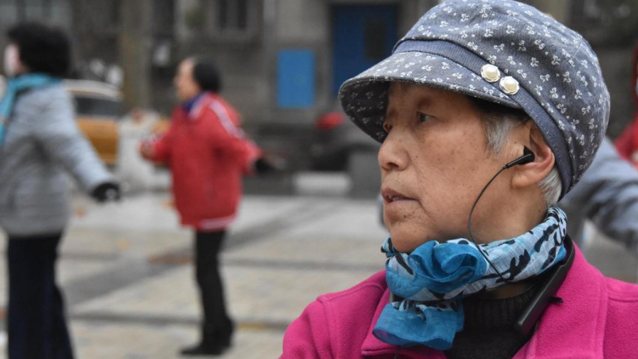 追光 | 一副耳机背后的银发健身&ldquo;蓝海&rdquo;