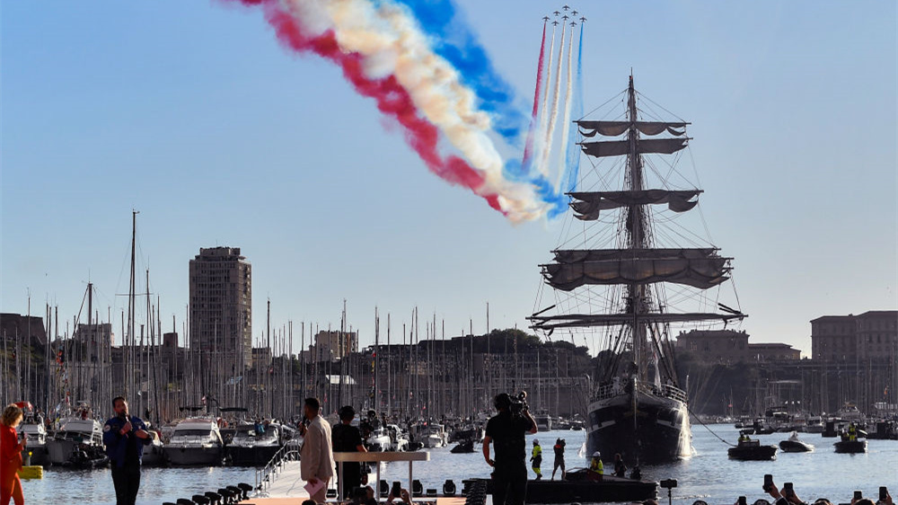 追光 | 奥运火种乘船登陆，法国如何把火炬传递&ldquo;玩出花&rdquo;？