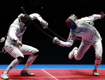 中国队获得男子重剑团体亚军