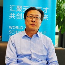 青年应争做新时代科学的弄潮儿