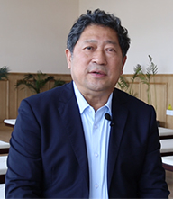 苗笛：透过历史照亮未来