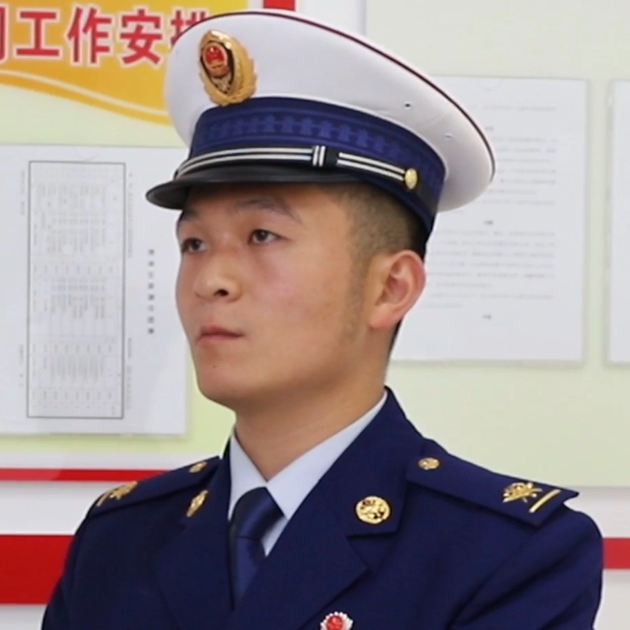 救援现场就是战场，必须时刻准备投入战斗