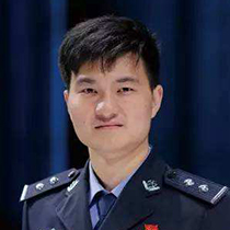 青年警察更应该勇挑重担