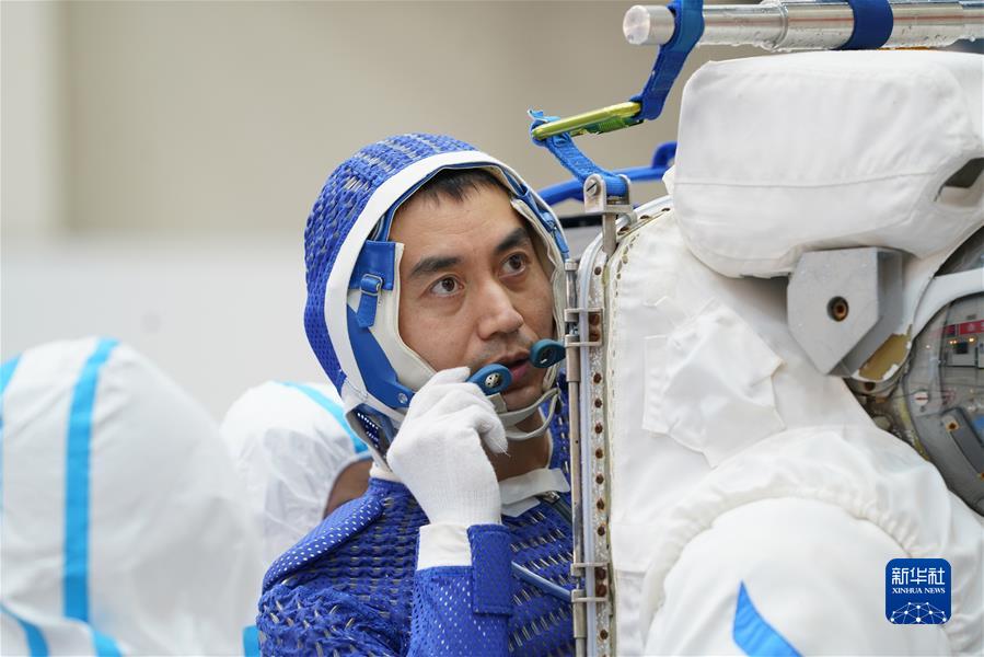 （新华全媒头条&middot;图文互动）（6）飞天英雄征寰宇&mdash;&mdash;记神舟十三号航天员
