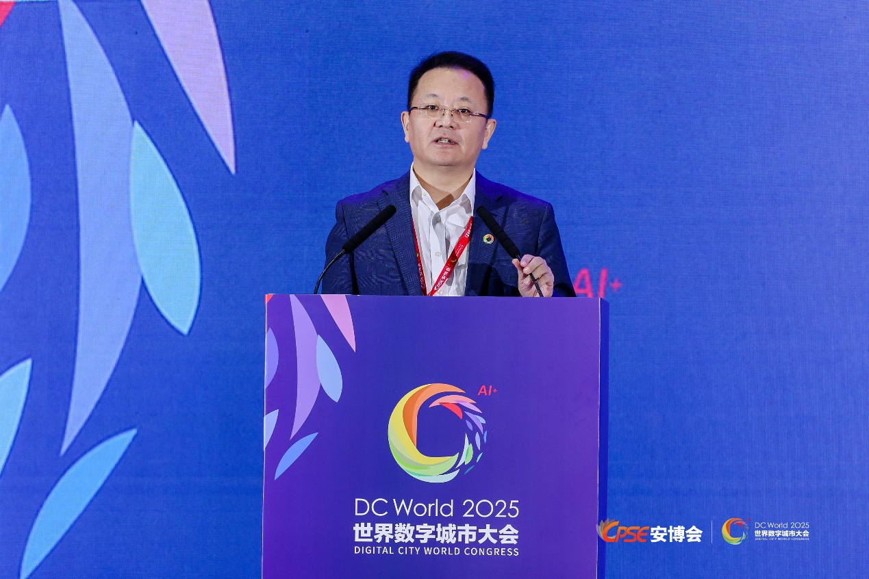 联想戴炜:以城市超级智能体破局,迈向人智共创新阶段 联想戴炜:以城市超级智能体破局,迈向人智共创新阶段