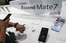 IFA现场展示的华为手机