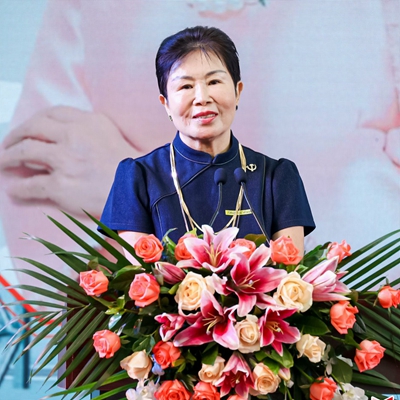 中华全国工商业联合会美容化妆品业商会书记、监事广东省美容美发化妆品行业协会会长中国国际美博会创始人 马娅