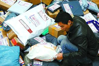 电商探路：新型环保快递包装材料现身