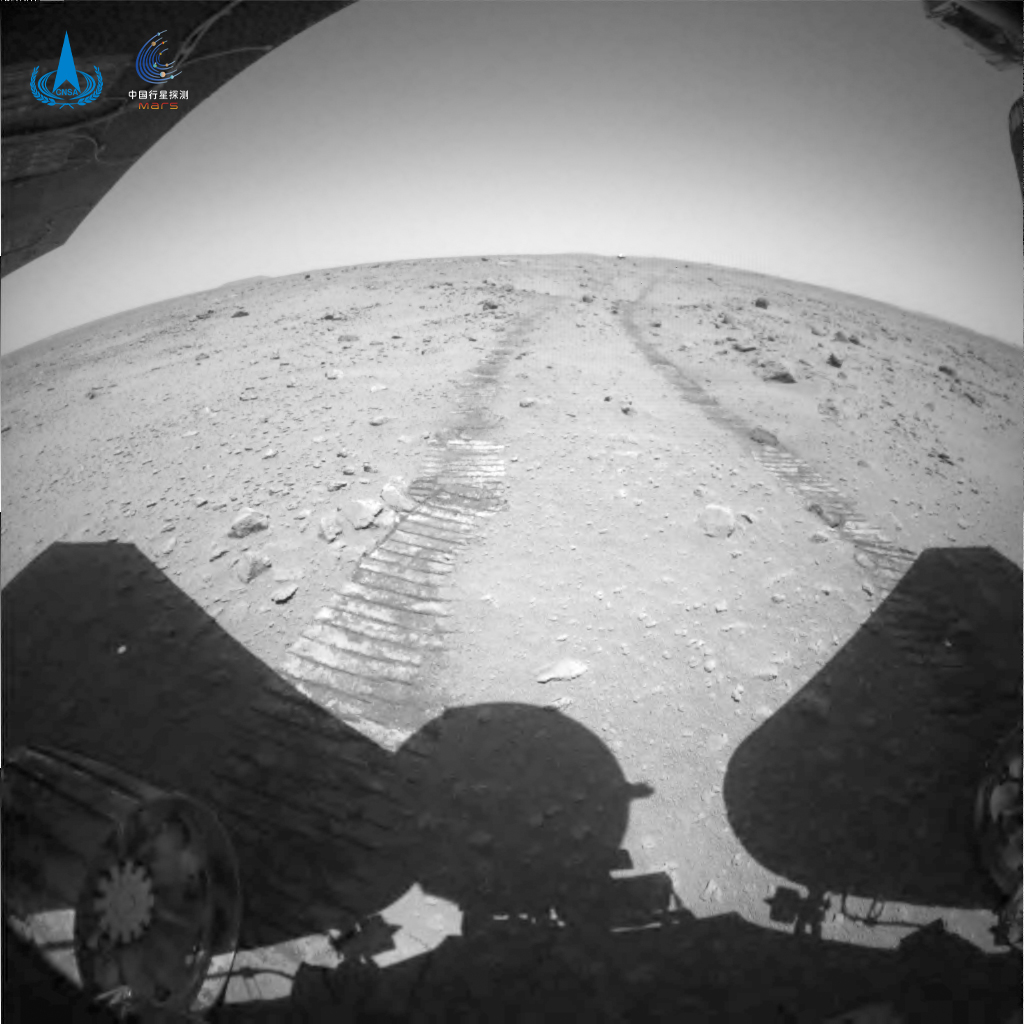 人类首次获取！祝融号火星表面移动视频来了