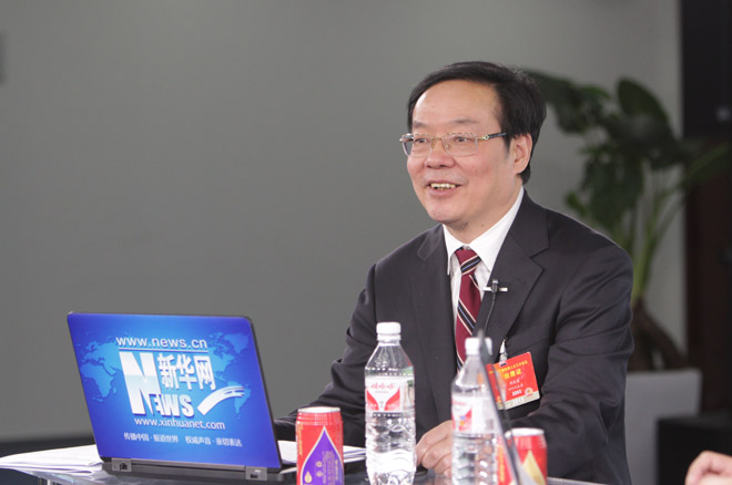 全国人大代表、广安市委书记侯晓春