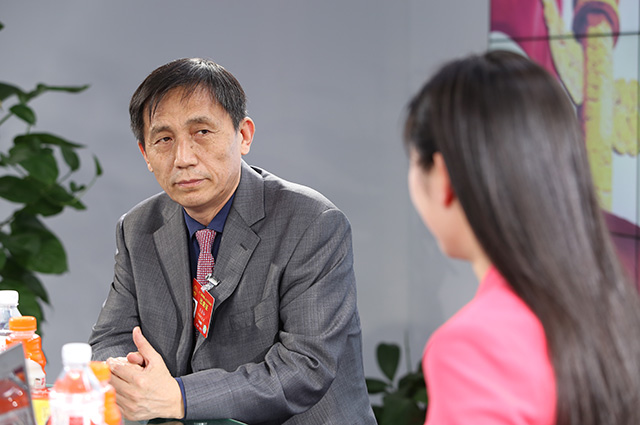 推进‘双一流’建设 高校要培育特色学科