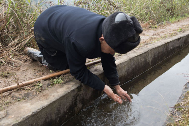 “这水渠是工程奇迹”