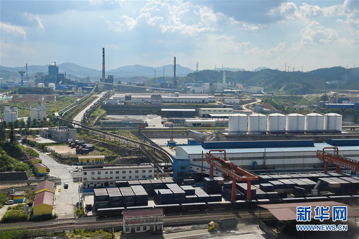 破浪：勇涉险滩、敢破藩篱