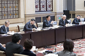 栗战书参加北京代表团审议