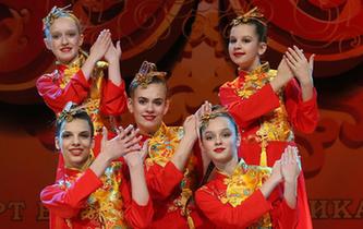 白俄罗斯学习汉语的学生举办元宵晚会