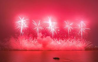 璀璨焰火闹元宵