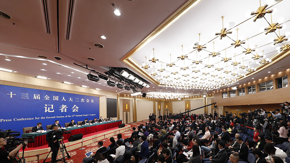 全国人大相关负责人就“人大监督工作”答记者问