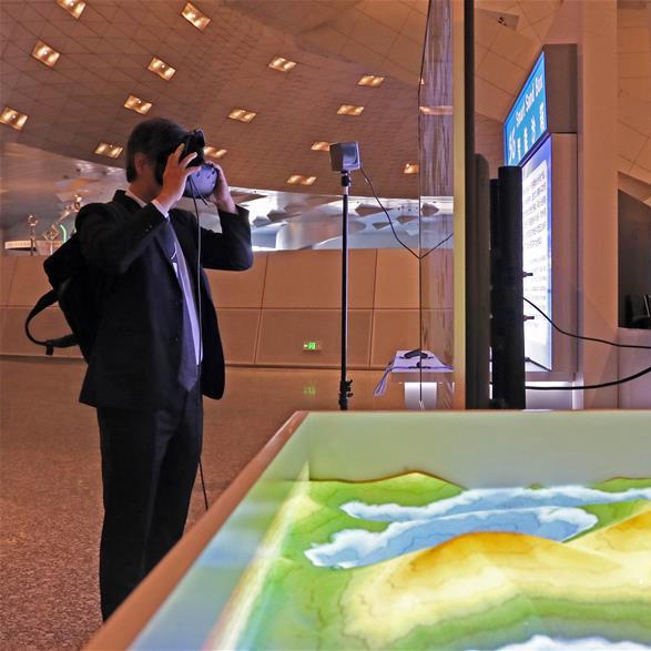 夏季达沃斯论坛展现5G智慧生活新图景