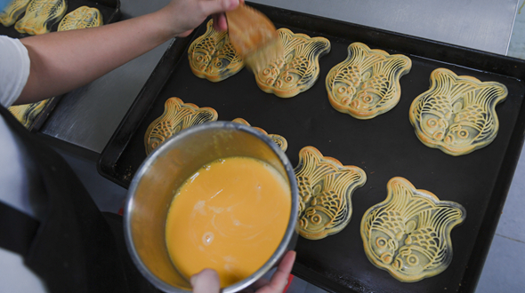 化解疫情影响 传统糕点迎来中秋产销旺季