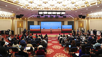 国务院总理李克强回答中外记者提问