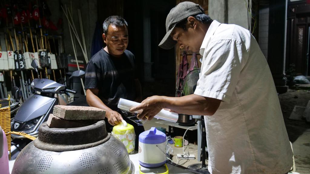 逆风逐浪的&ldquo;捕蟹人&rdquo;