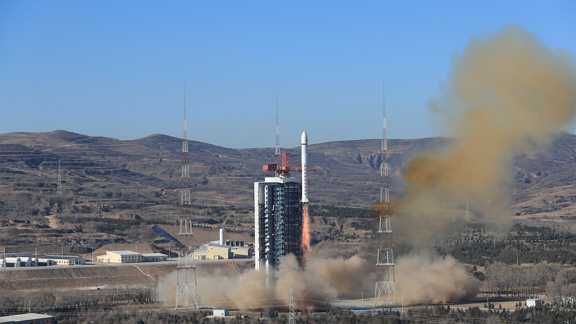 我國成功發射試驗十三號衛星 中國航天2022年首次發射開門紅