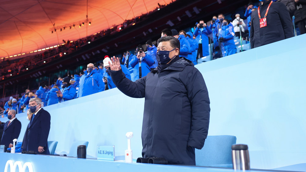 习近平出席北京冬奥会开幕式