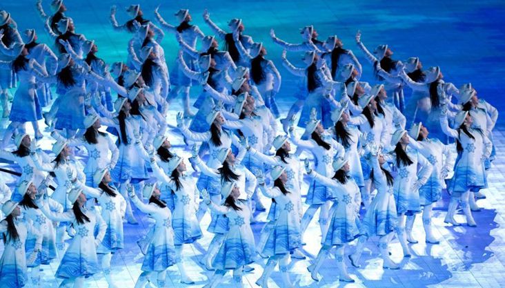 北京冬奥会开幕式上的“构建一朵雪花”环节