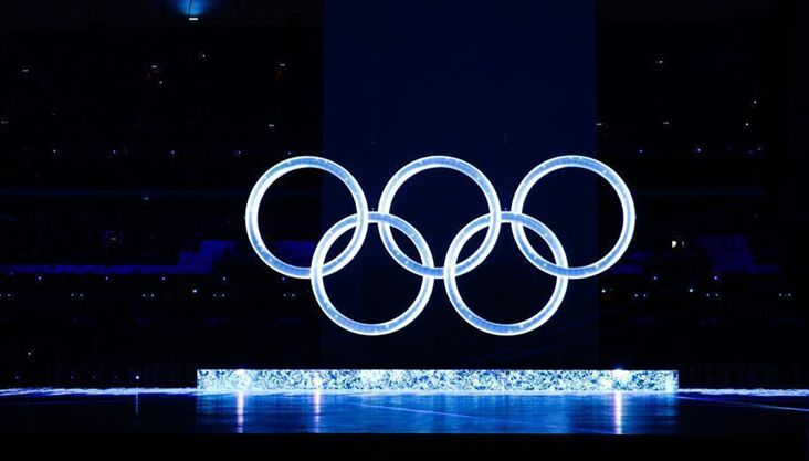 北京冬奥会开幕式上的“冰雪五环”环节