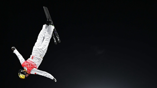 顽强、勇毅！中国自由式滑雪空中技巧队终上世界之巅