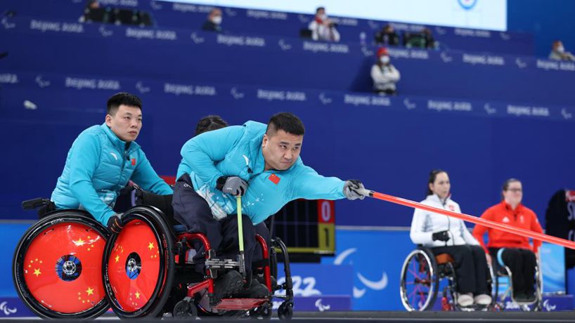 轮椅冰壶循环赛：中国队胜瑞士队