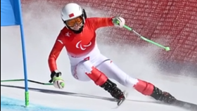 北京冬残奥会残奥高山滑雪项目包含哪些小项比赛？