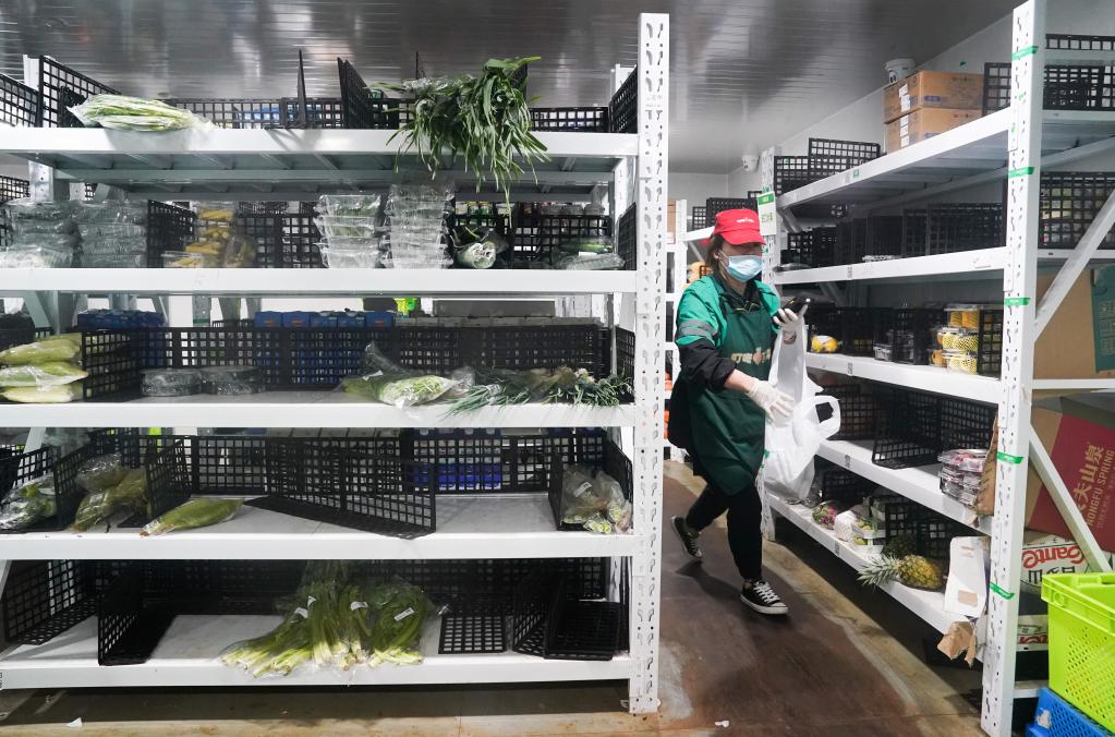 上海:开足马力保供应