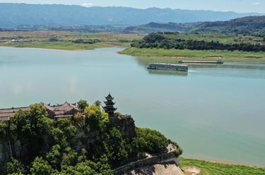 劳动创造幸福&mdash;&mdash;水上移动的&ldquo;家&rdquo;：滚装船上的工作与生活