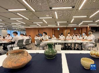 特写：香港中学生走进&ldquo;故宫学堂&rdquo; 感受中华文化艺术之美
