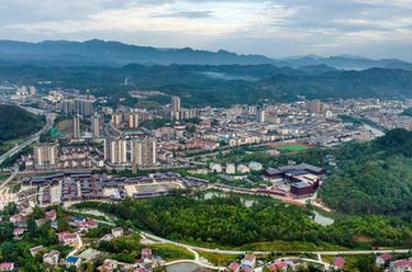 新华全媒+丨汉江源头：秦巴秀美山川 生态经济添翼