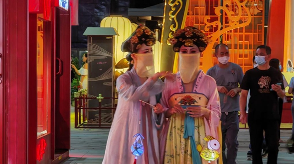 在古都西安，感受中秋之美