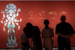 上海：走进博物馆 感受敦煌光影艺术