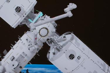 新华全媒+｜空间站梦天实验舱顺利完成转位 中国空间站&ldquo;T&rdquo;字基本构型在轨组装完成