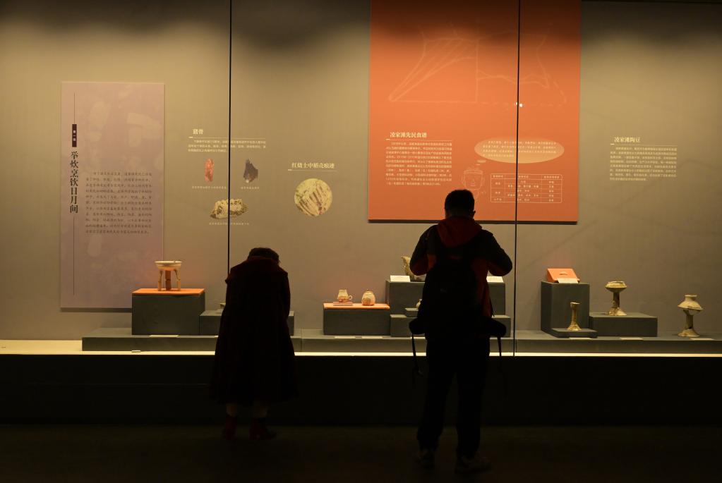“凌家滩文化展”在安徽博物院开展