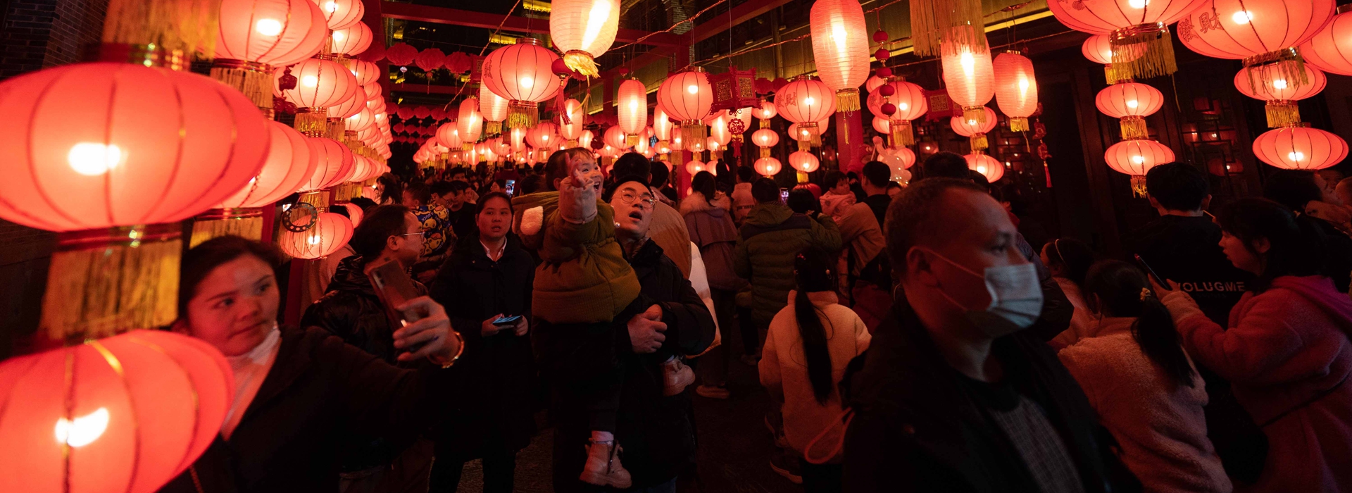 花灯如昼 人月两圆