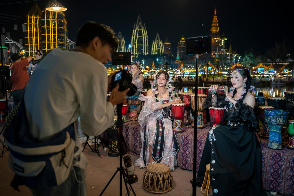 特色旅拍拉动傣乡&ldquo;夜经济&rdquo;