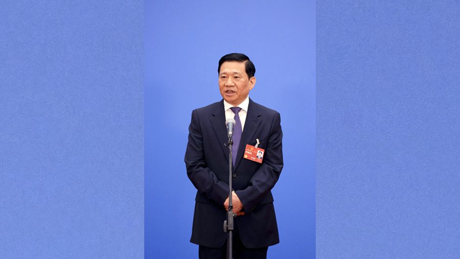 应急管理部部长王祥喜接受媒体采访