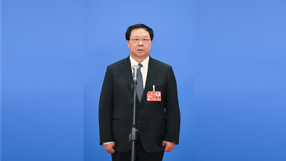 自然资源部部长王广华接受媒体采访