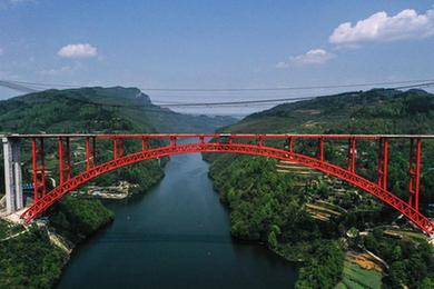 德余高速乌江特大桥建设进入冲刺阶段