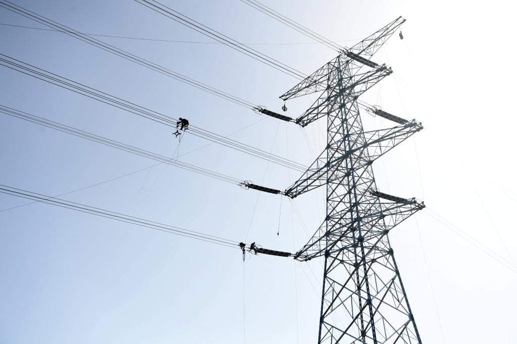 &ldquo;穿越&rdquo;劳动一线看奋斗丨&ldquo;空中舞者&rdquo;：高空作业建设能源通道